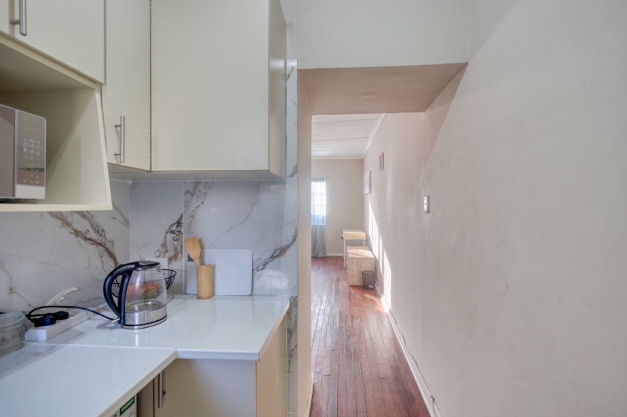 1 Bedroom Property for Sale in Quigney Eastern Cape